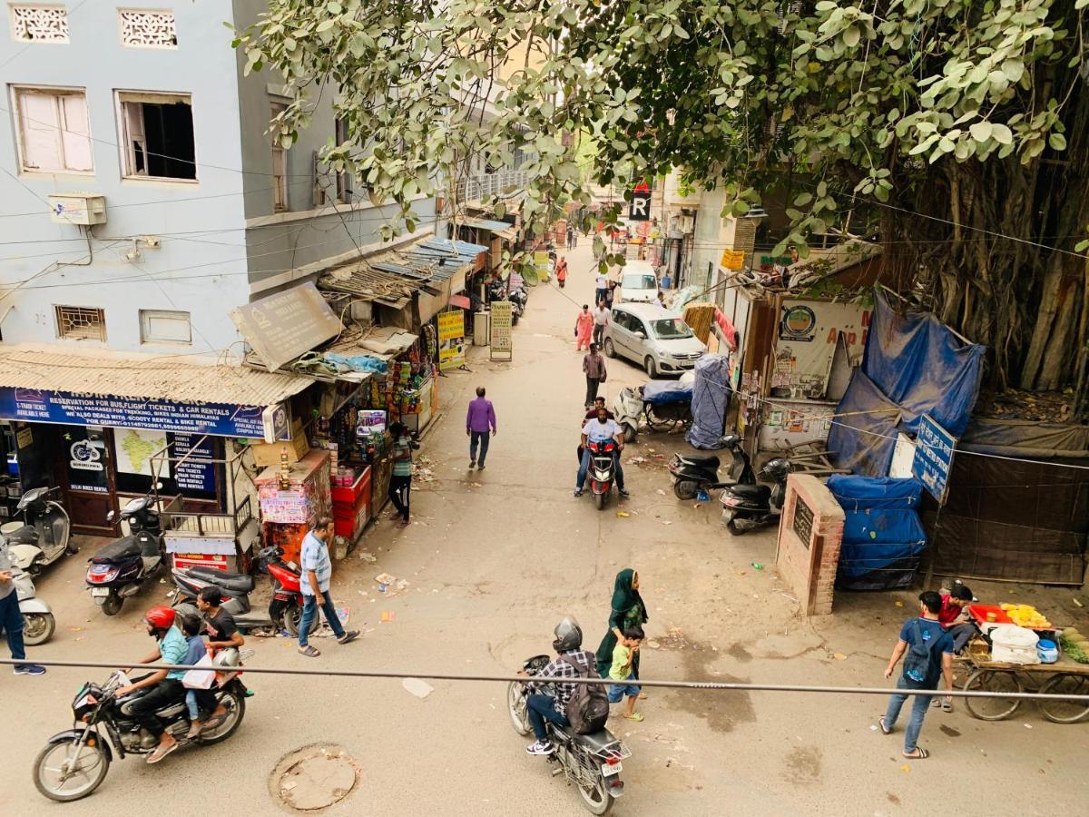 Metropolis Tourist Home Paharganj New Delhi Buitenkant foto